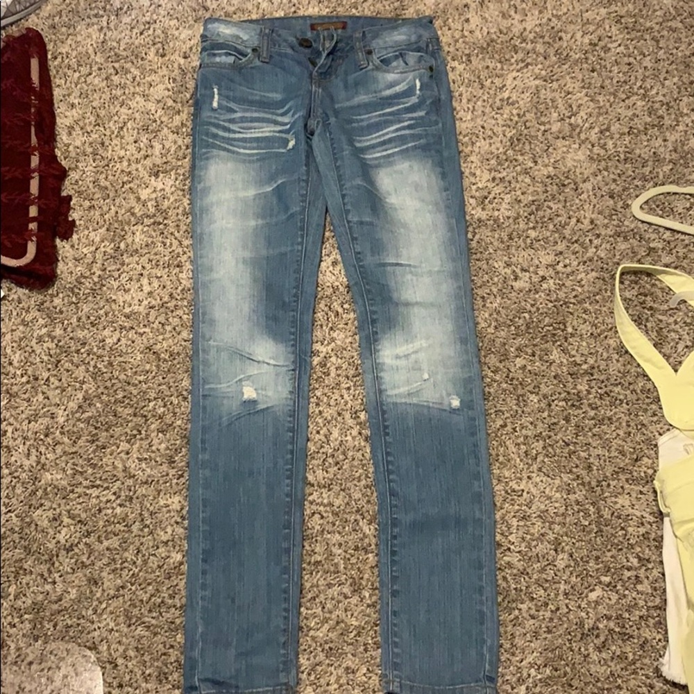 Jeans